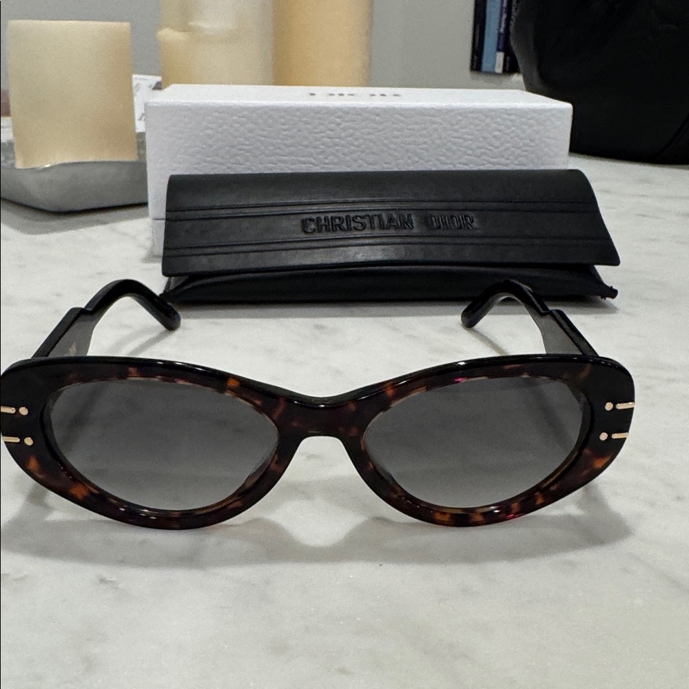 Dior B8U butterfly oval dark Havana  Sunglasses - Picture 8 of 12